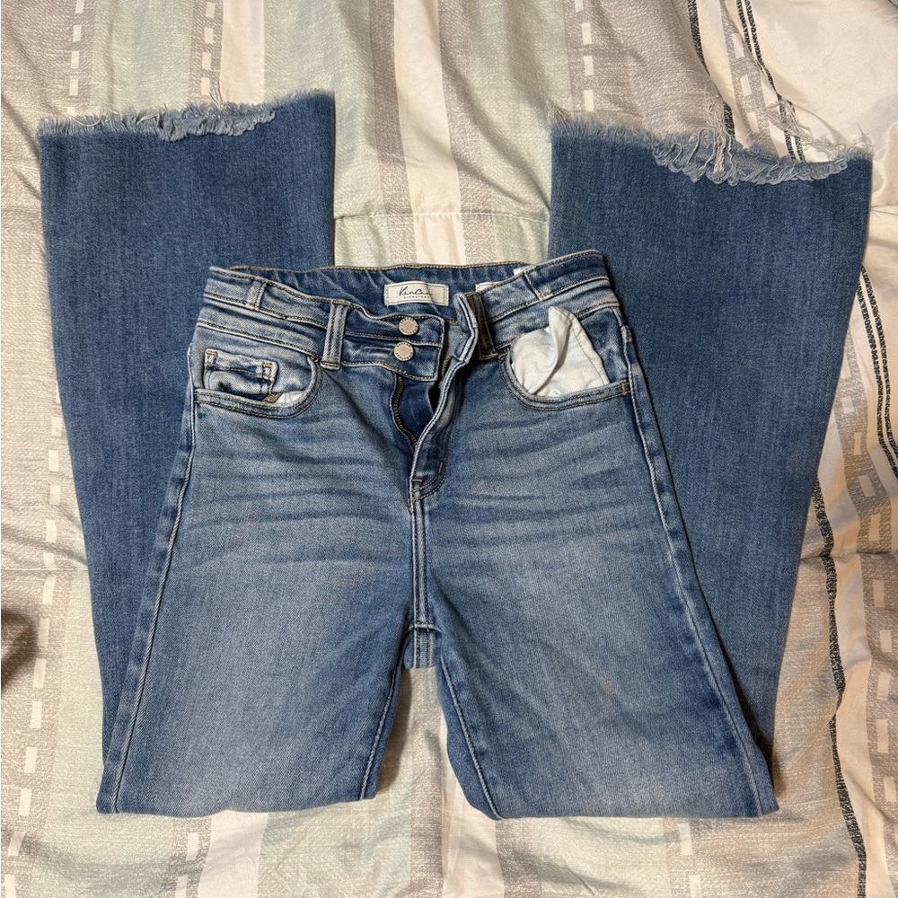 KanCan Blue Distressed Jeans- Girls size ( fit like a women’s 00 )